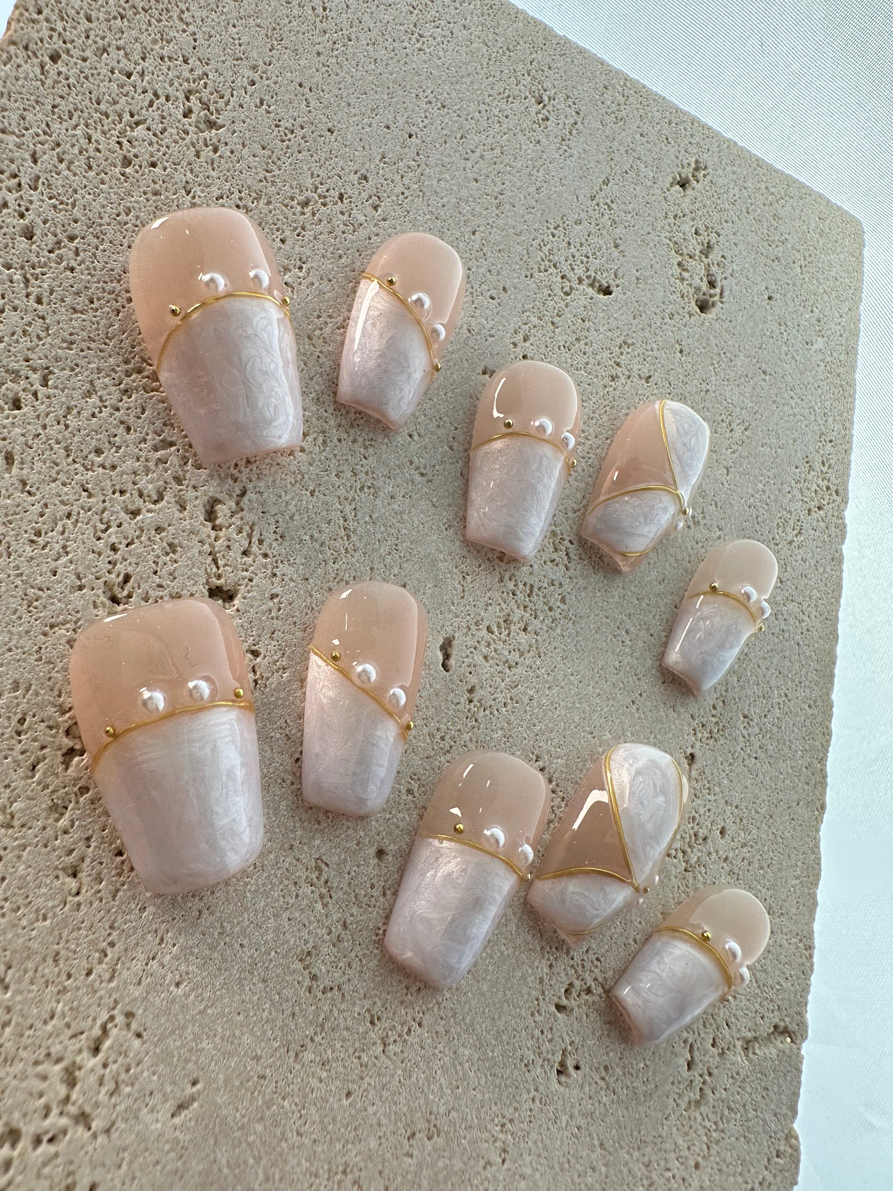 Classic Flower Press On Nails