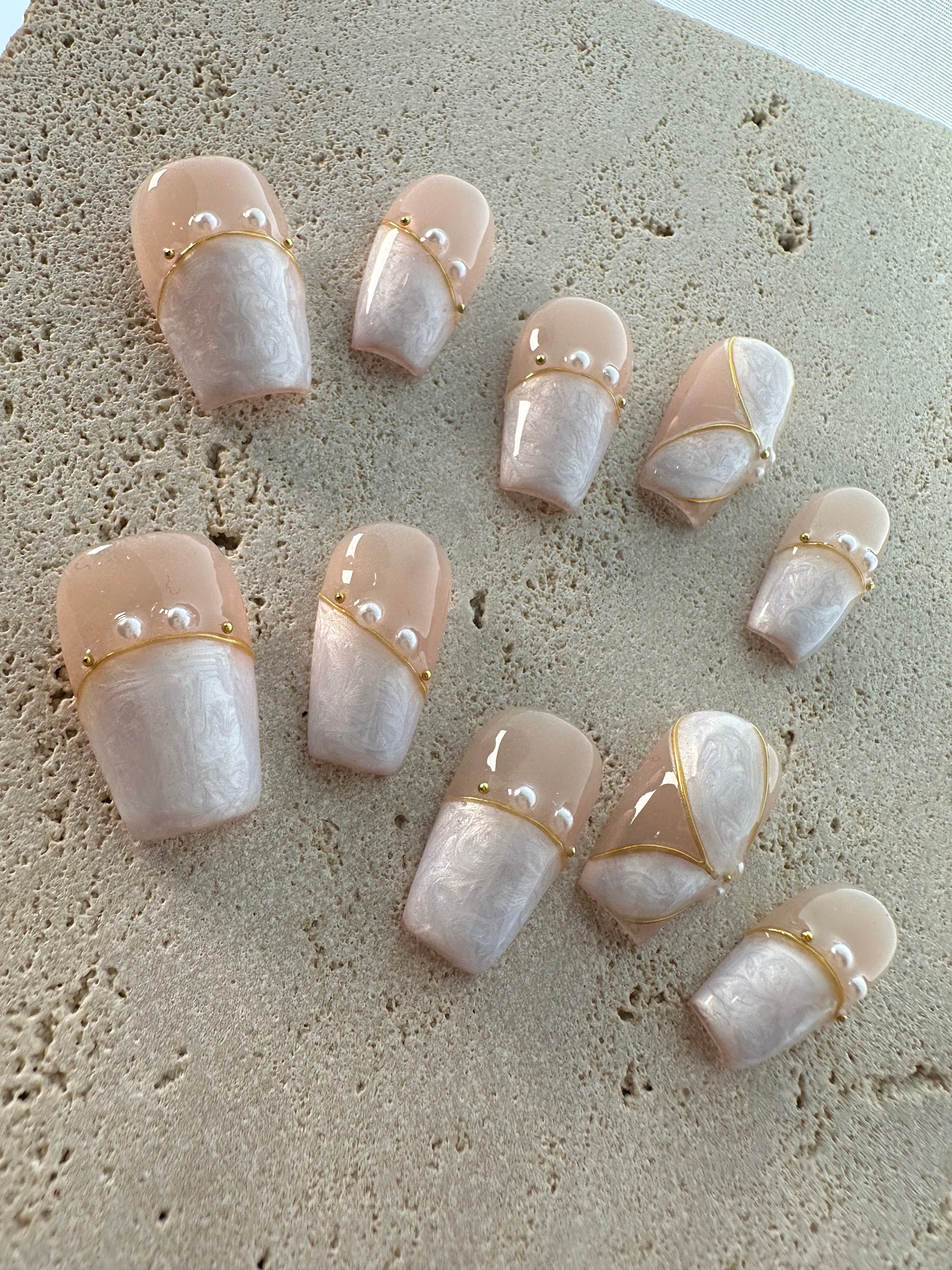 Classic Flower Press On Nails