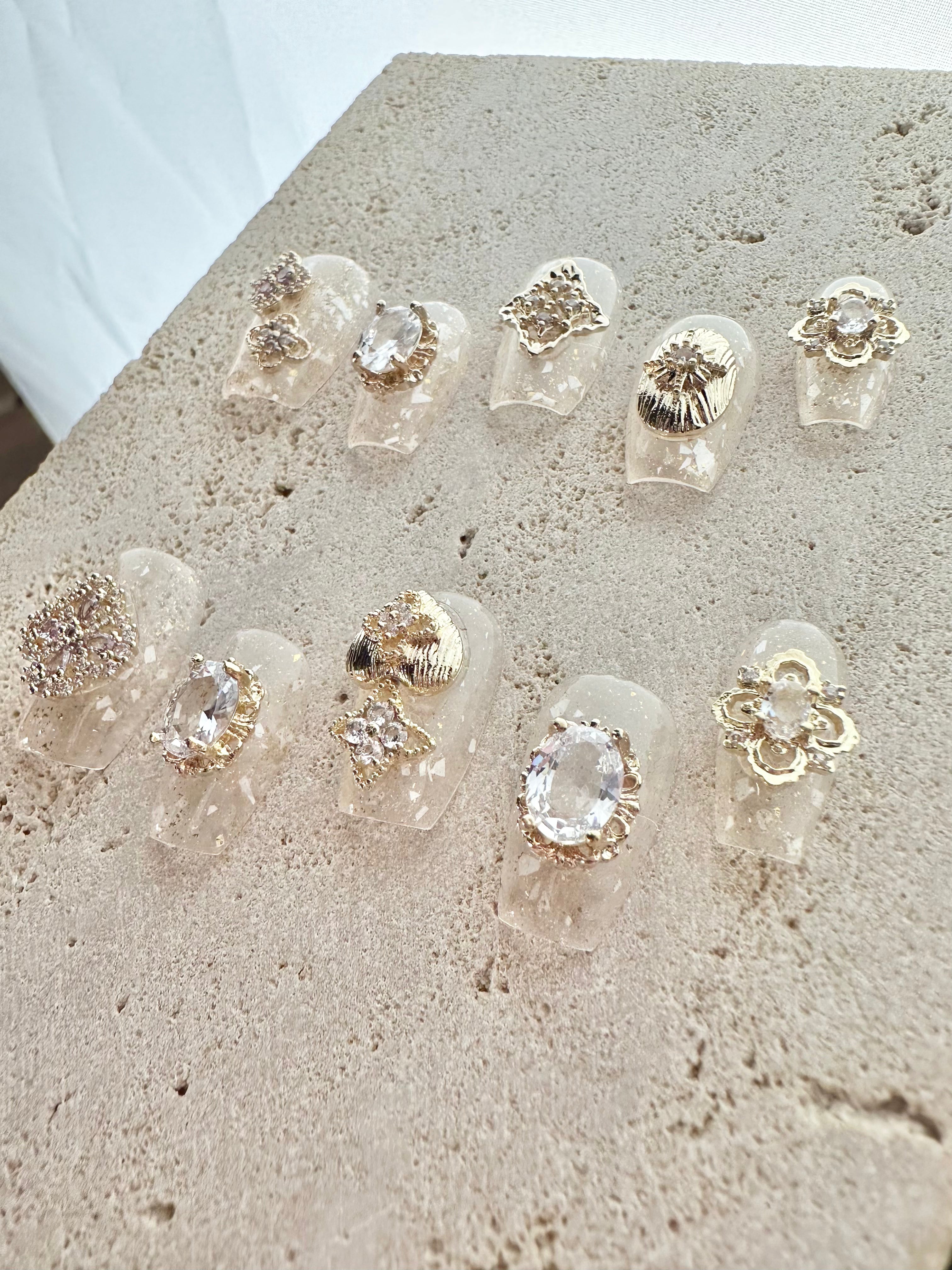 Golden Luxurious Press On Nails