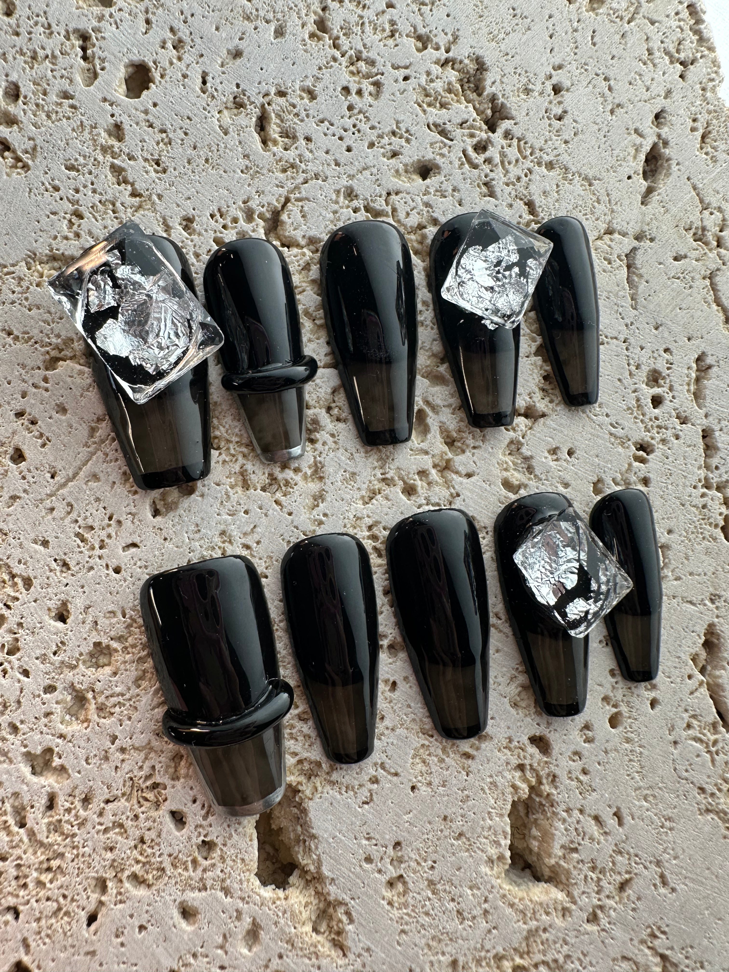 Dark Qube Press On Nails