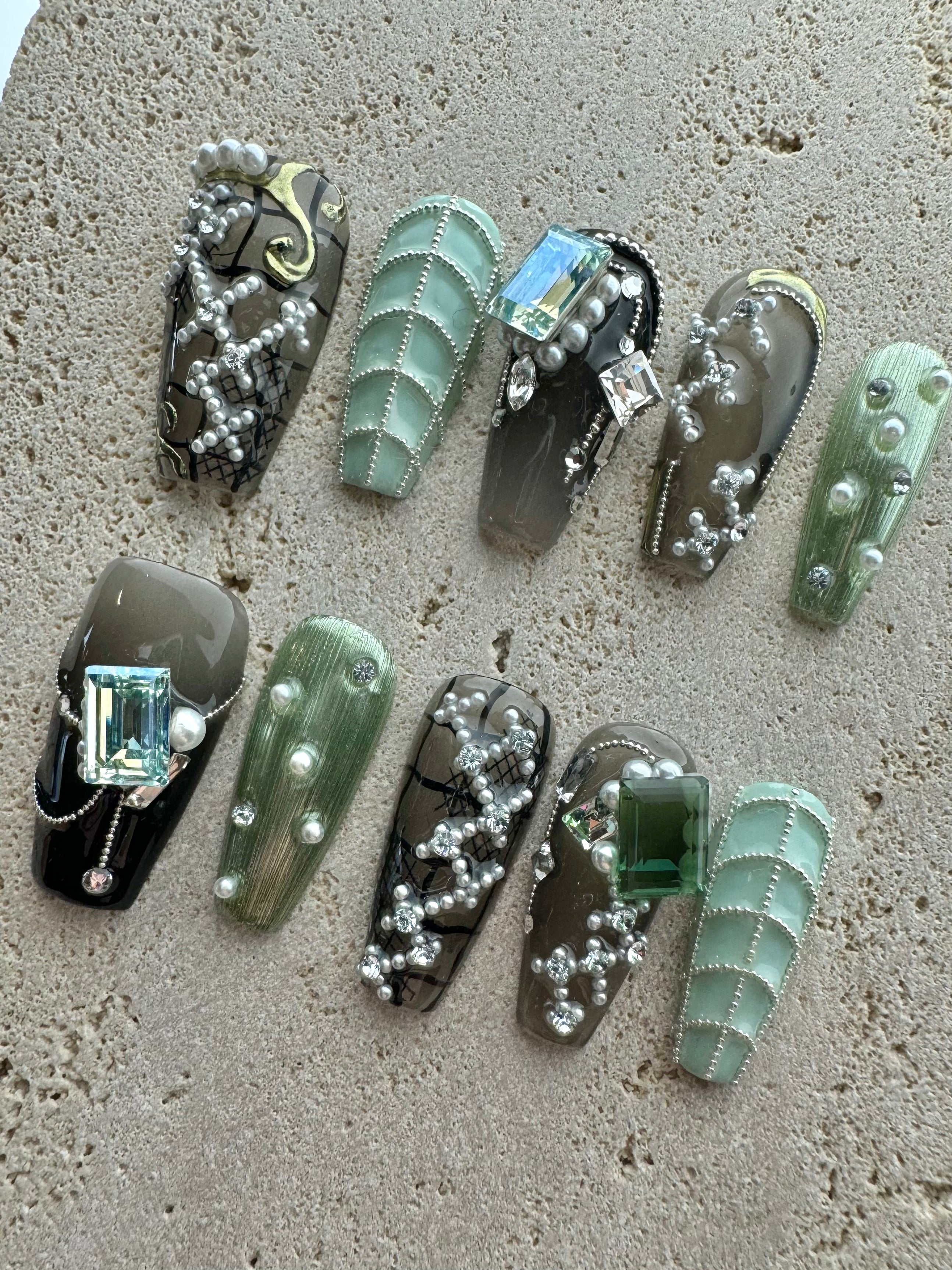 Princess Anastasia Press On Nails- Green