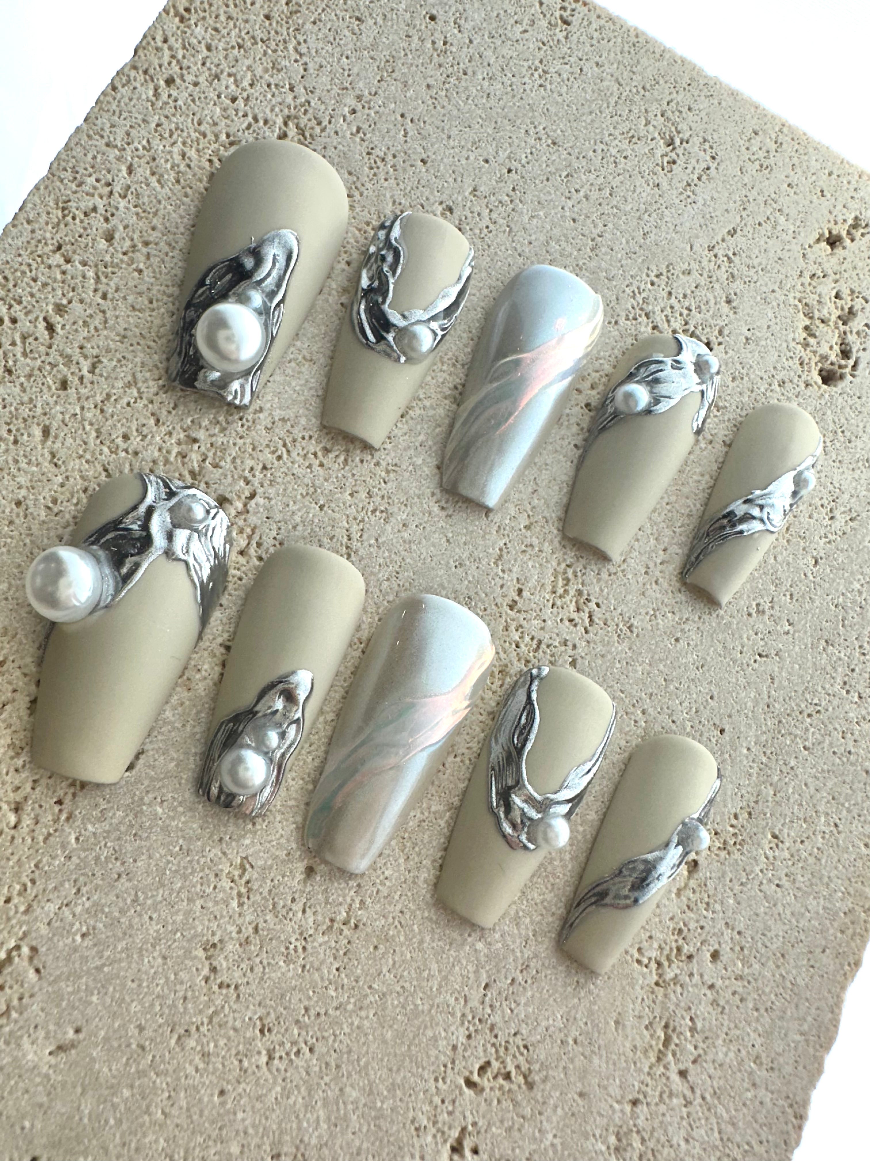 Pearl Marble Press On Nails