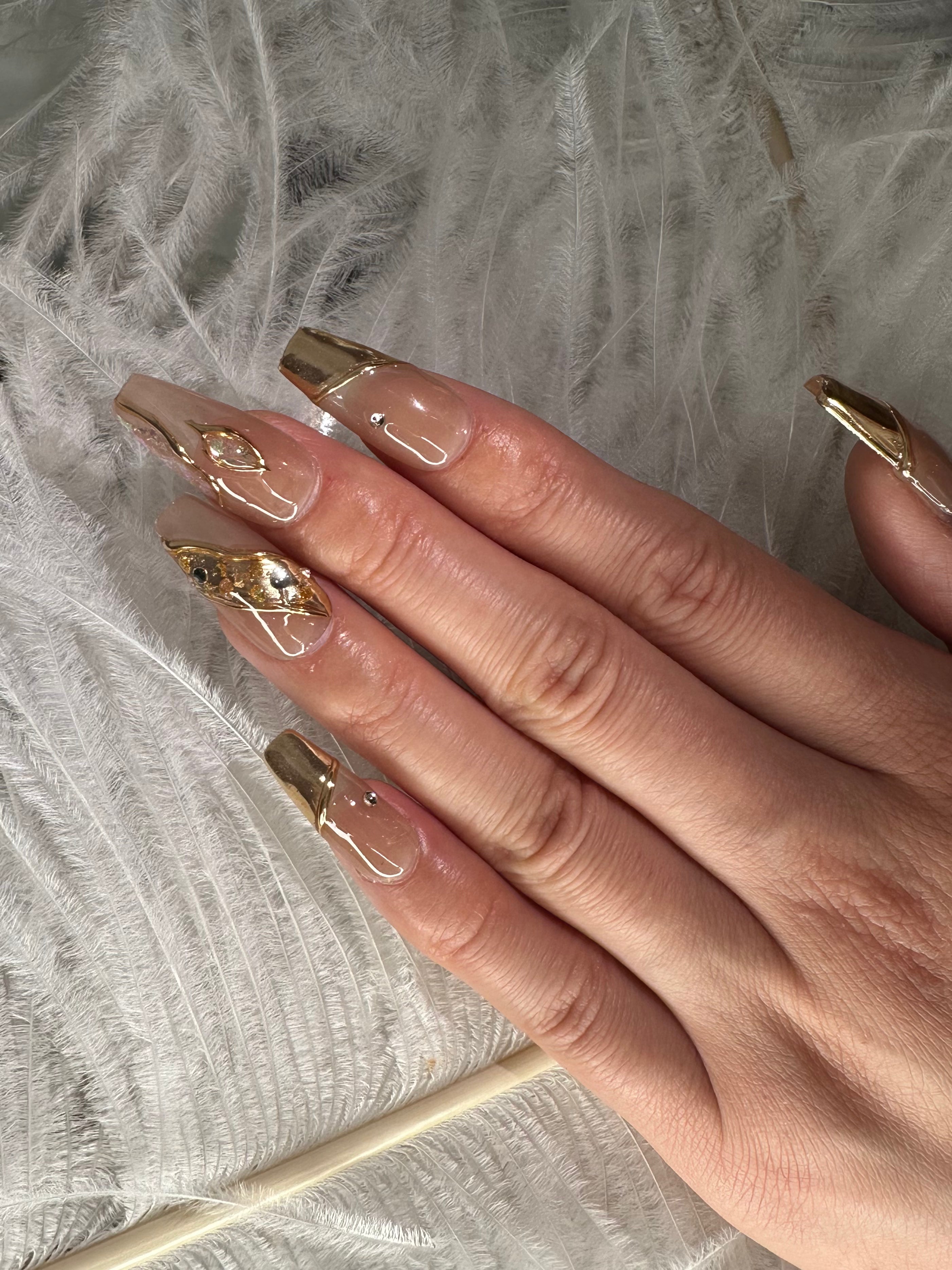 Golden River Press On Nails
