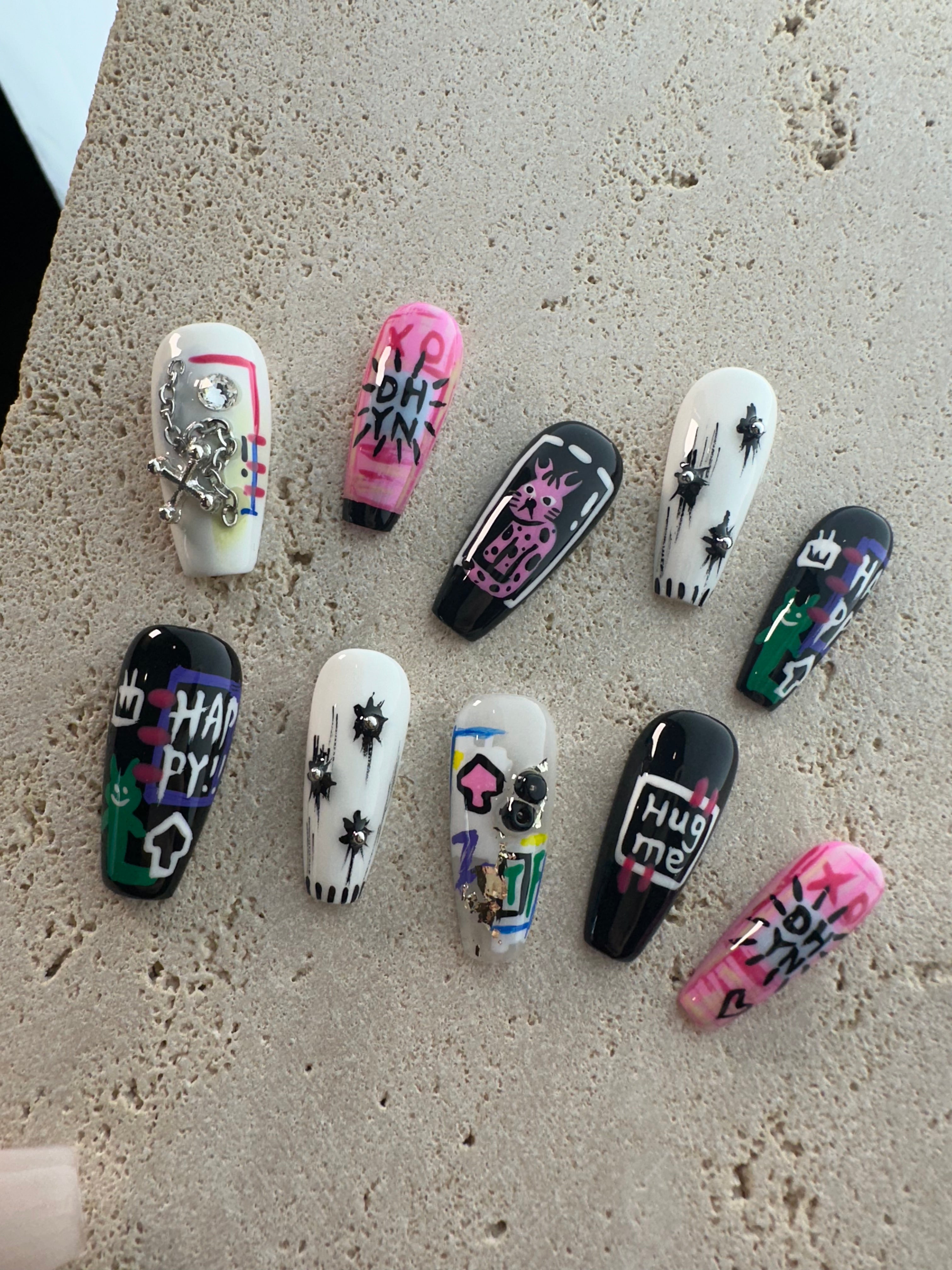 Graffiti Press On Nails-Pink