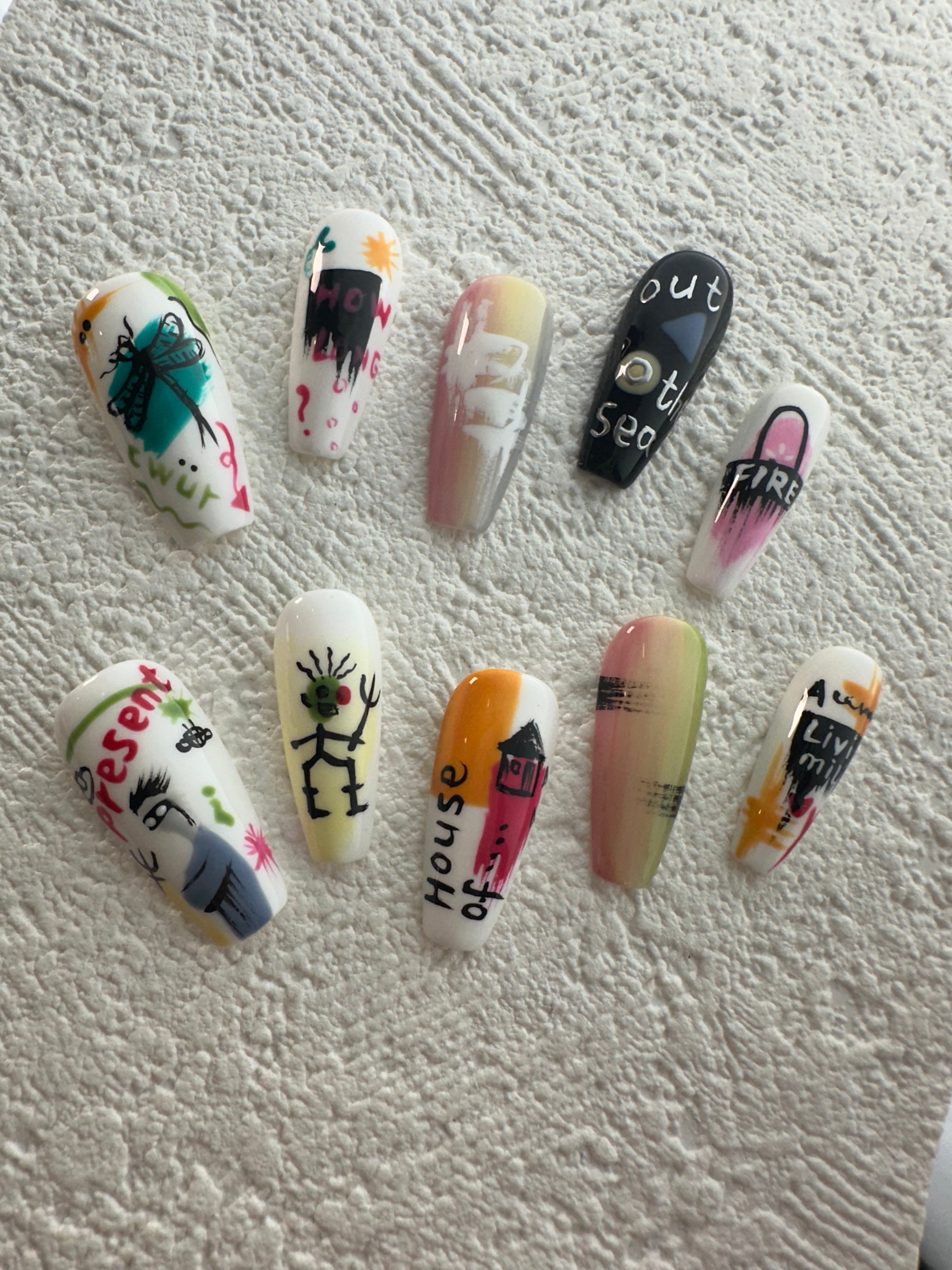 Graffiti Press On Nails-Yellow