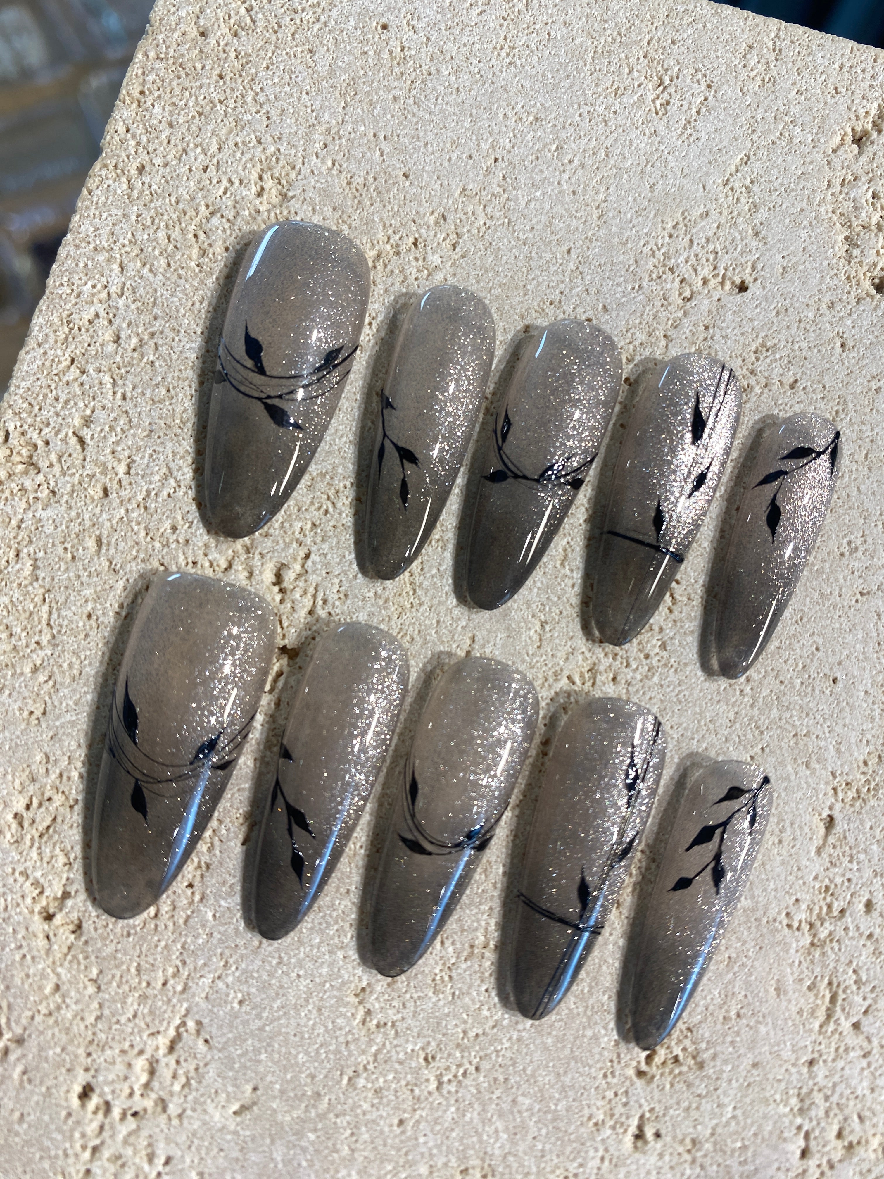 Bamboo Luxurious Cat-eye Press On Nails