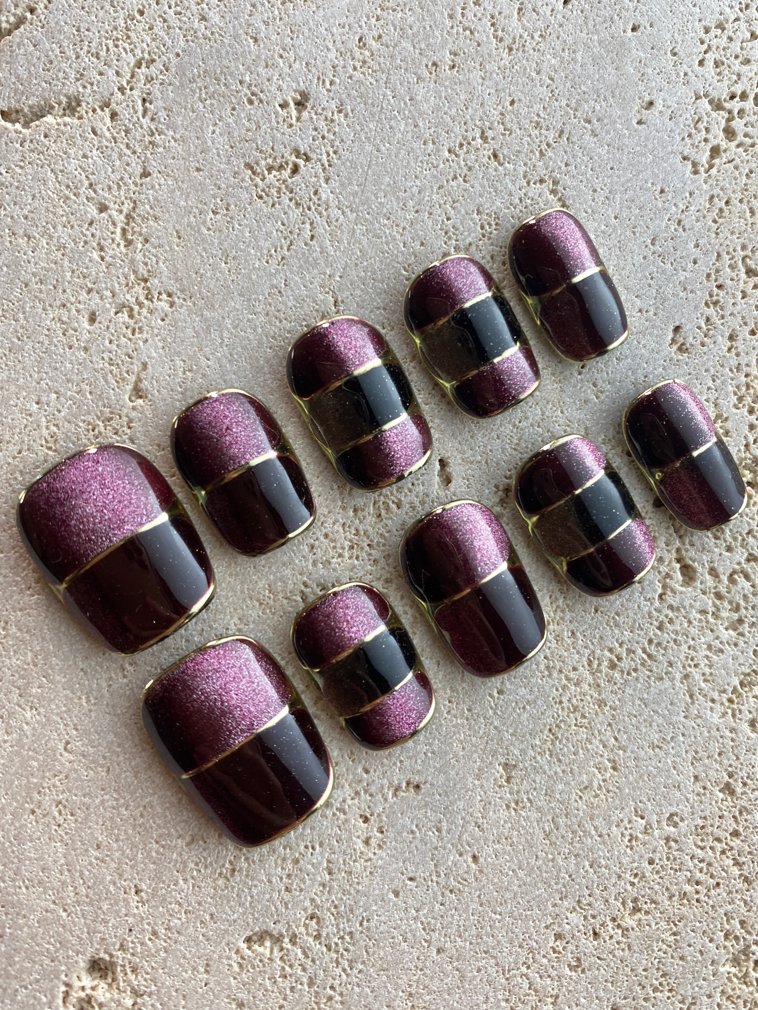Egyptian Gem Press On Nails- Mauve