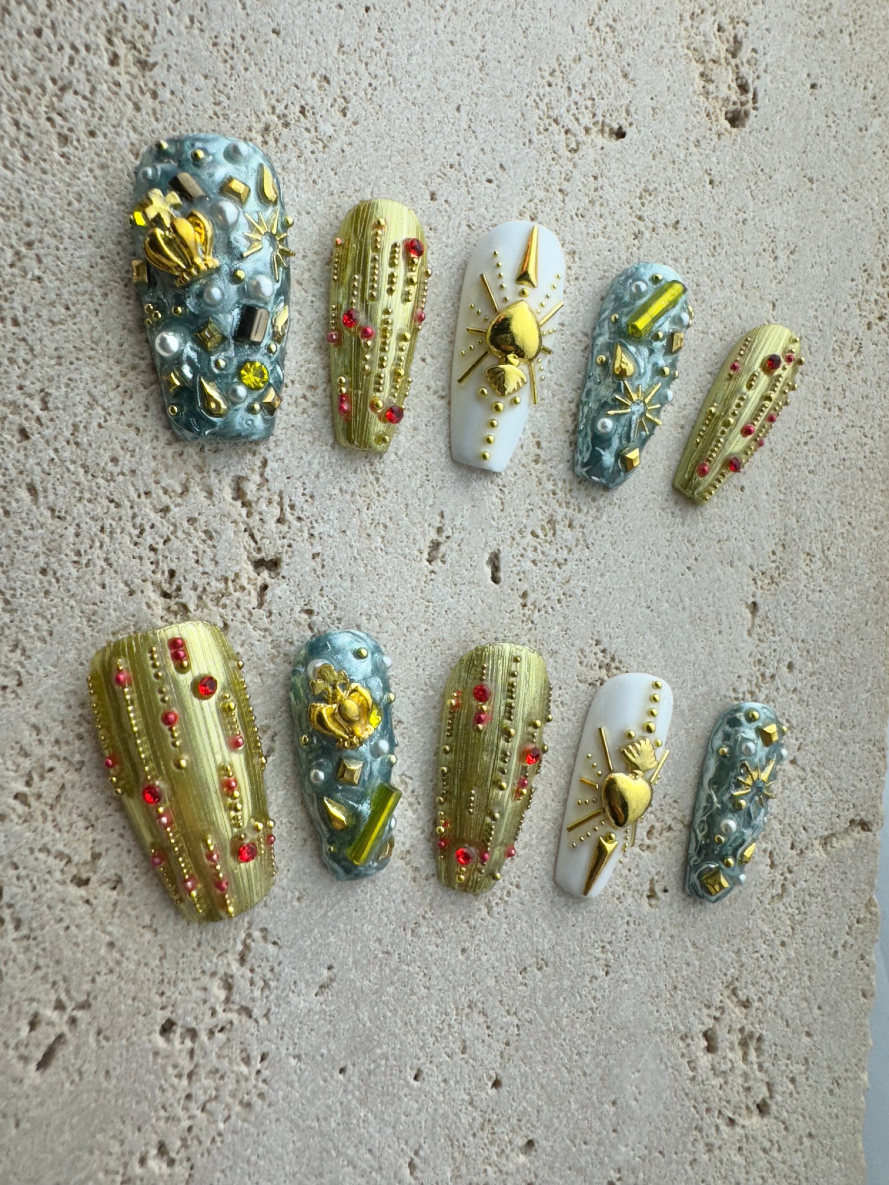 Queen Buccellati Press On Nails