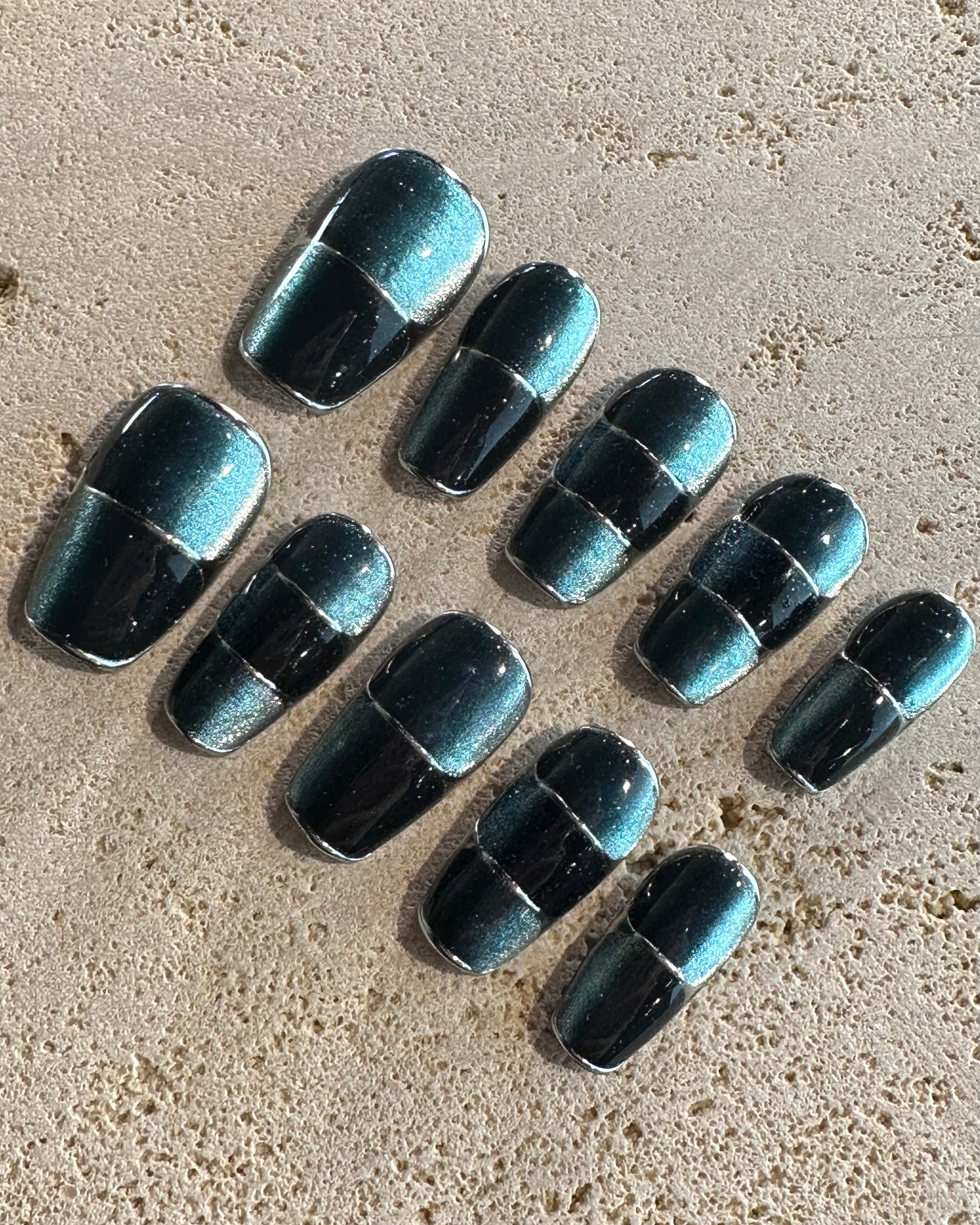 Egyptian Gem Press On Nails- Green