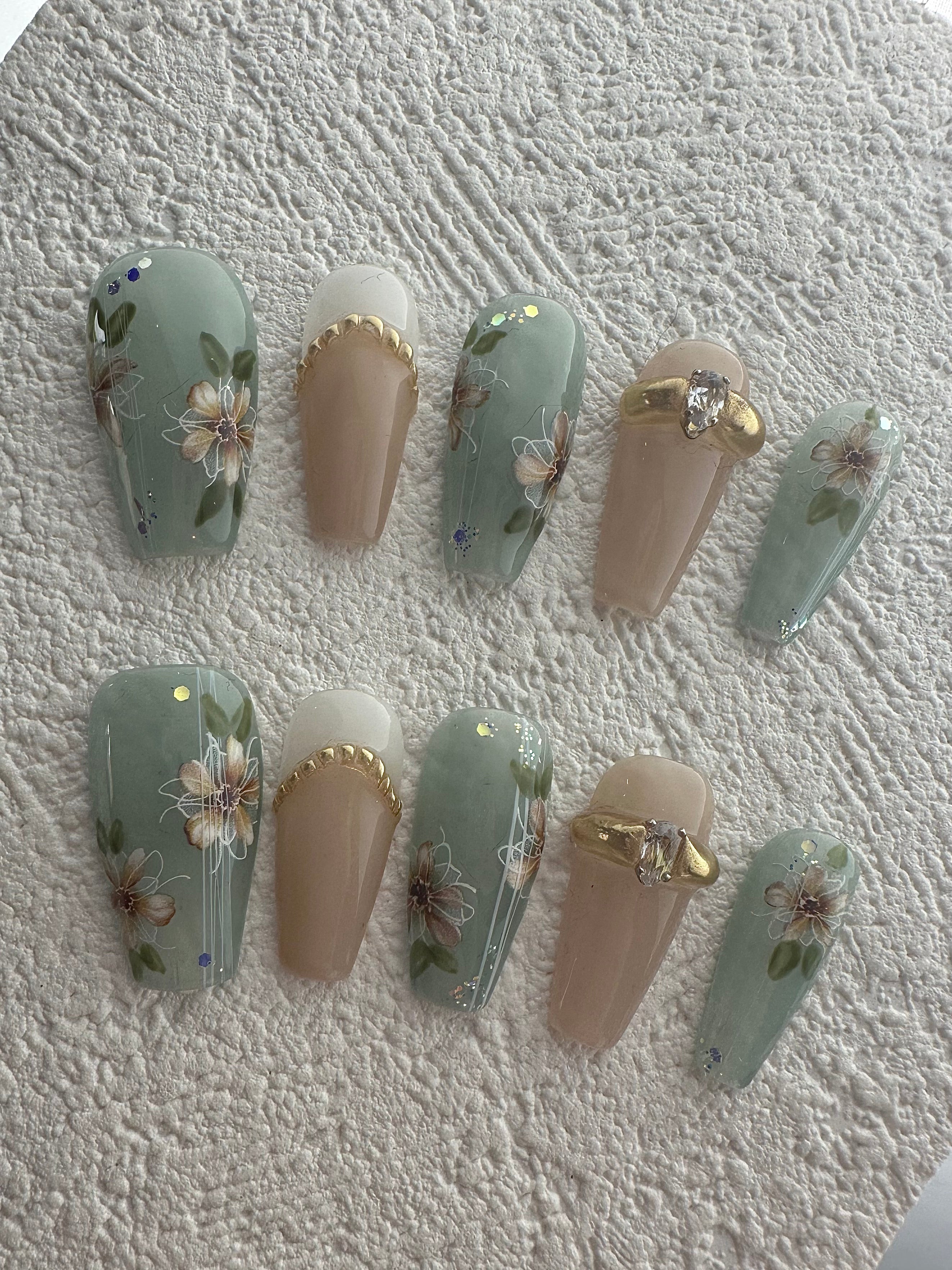 Soft Garden Press On Nails