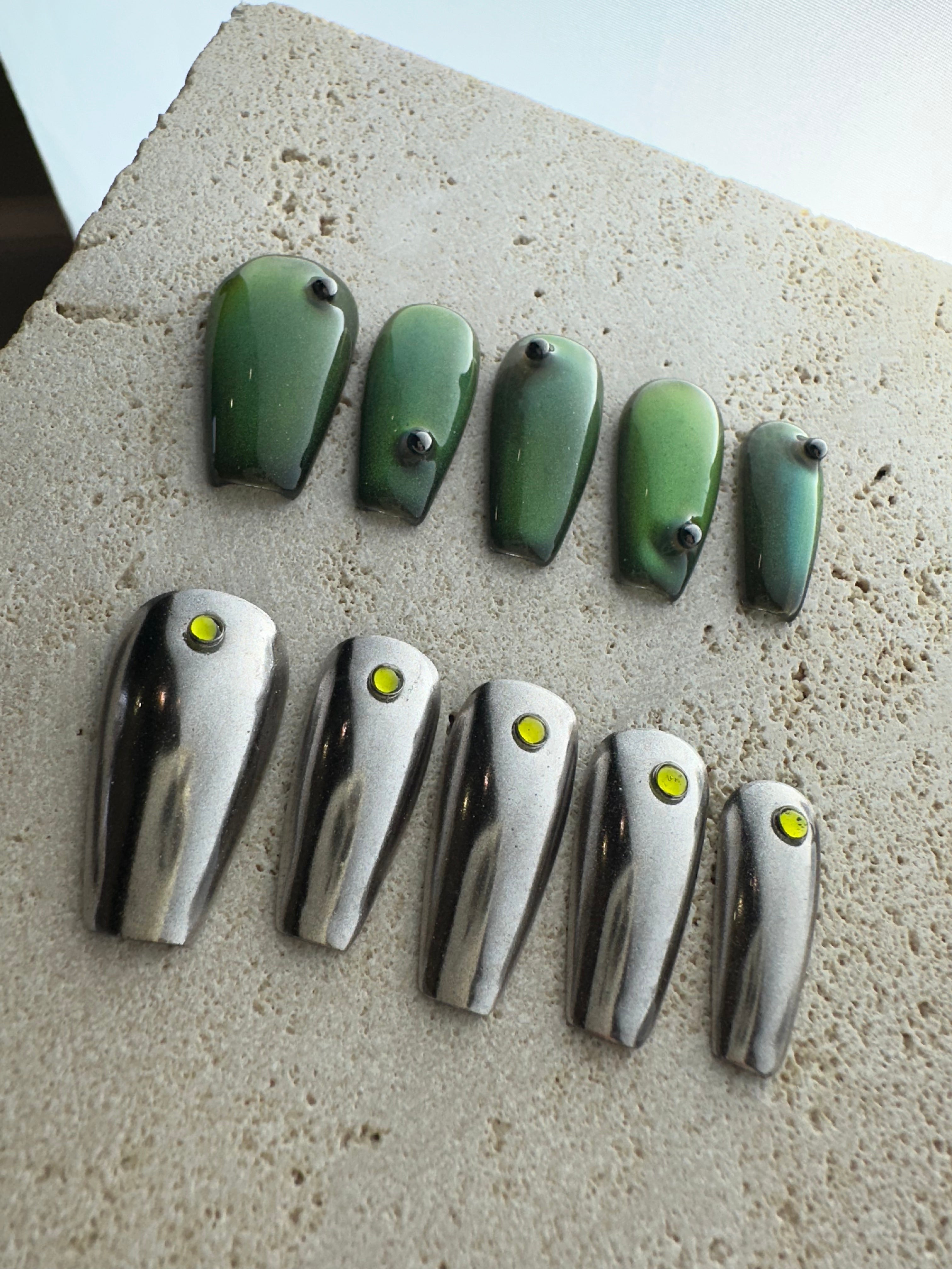 Green Robot Press On Nails