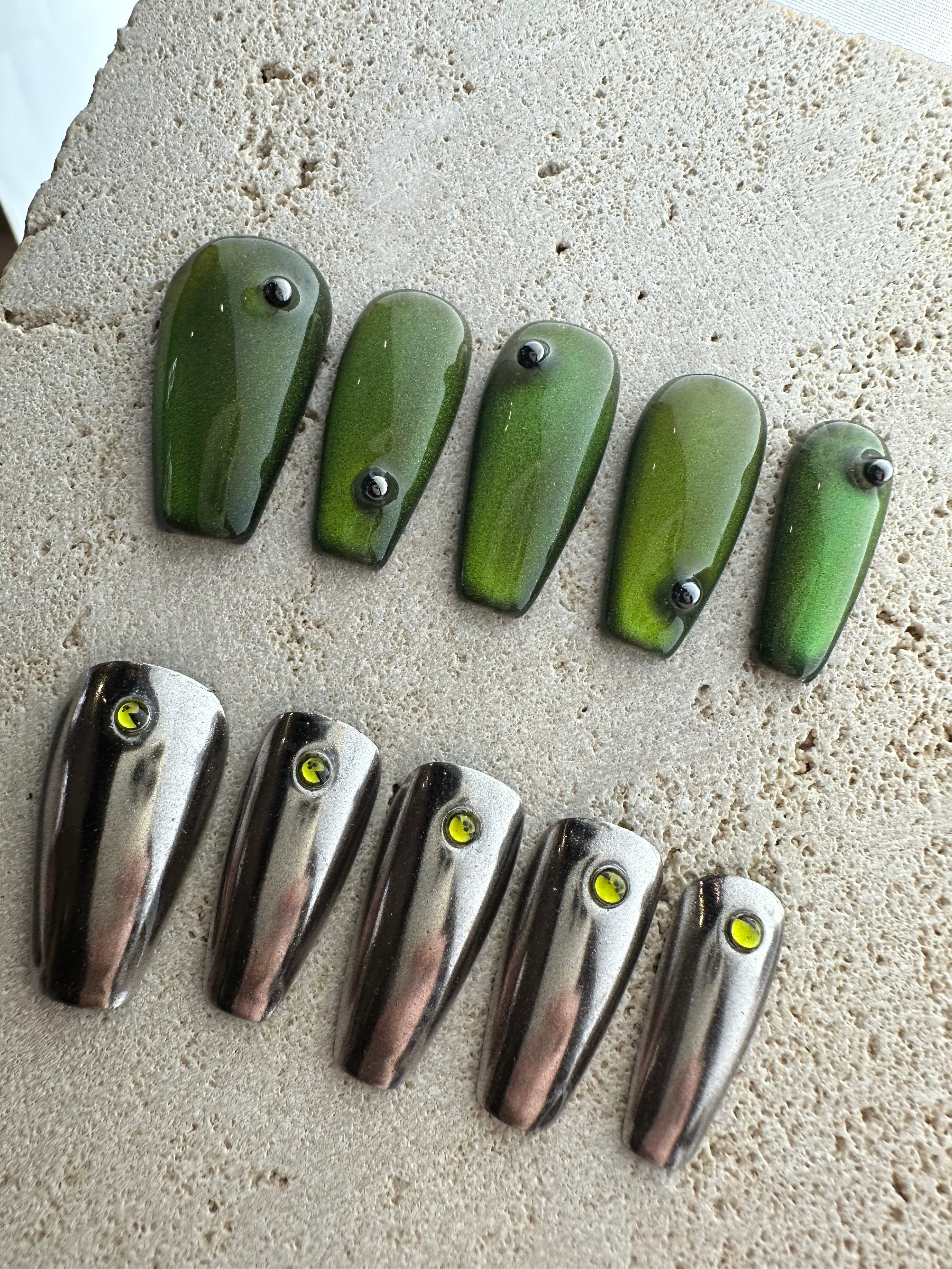 Green Robot Press On Nails