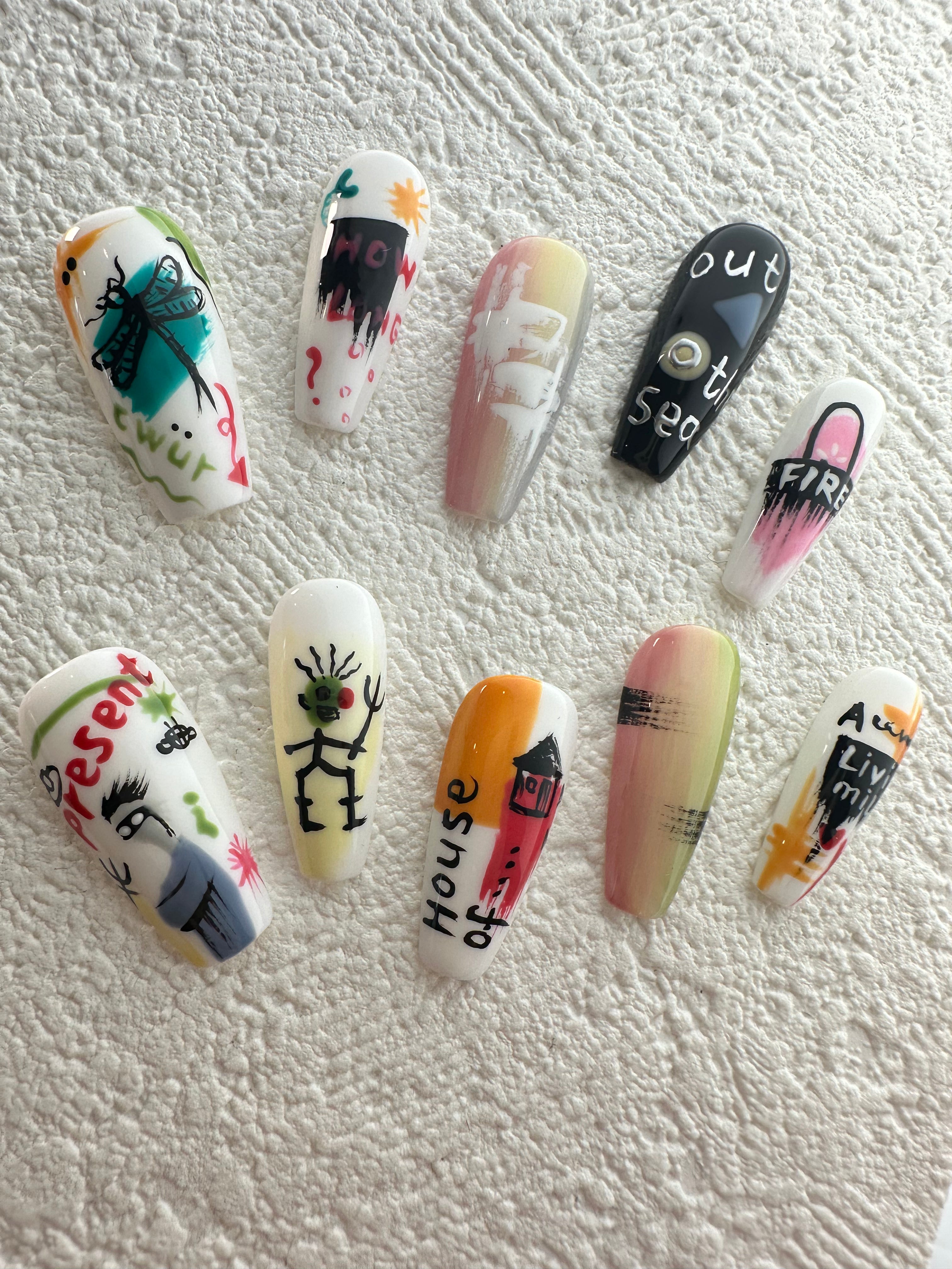 Graffiti Press On Nails-Yellow