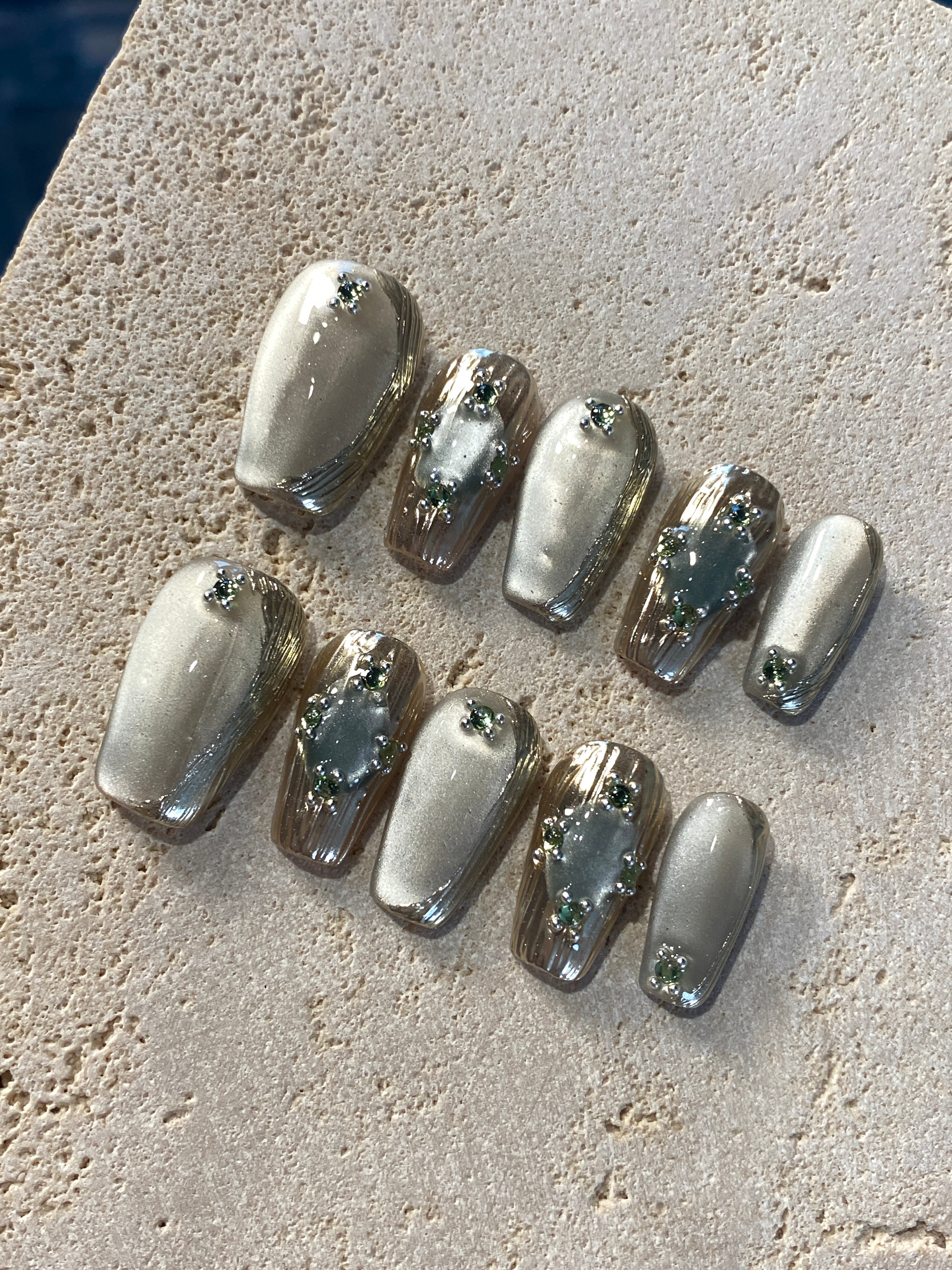 Green forest Press On Nails