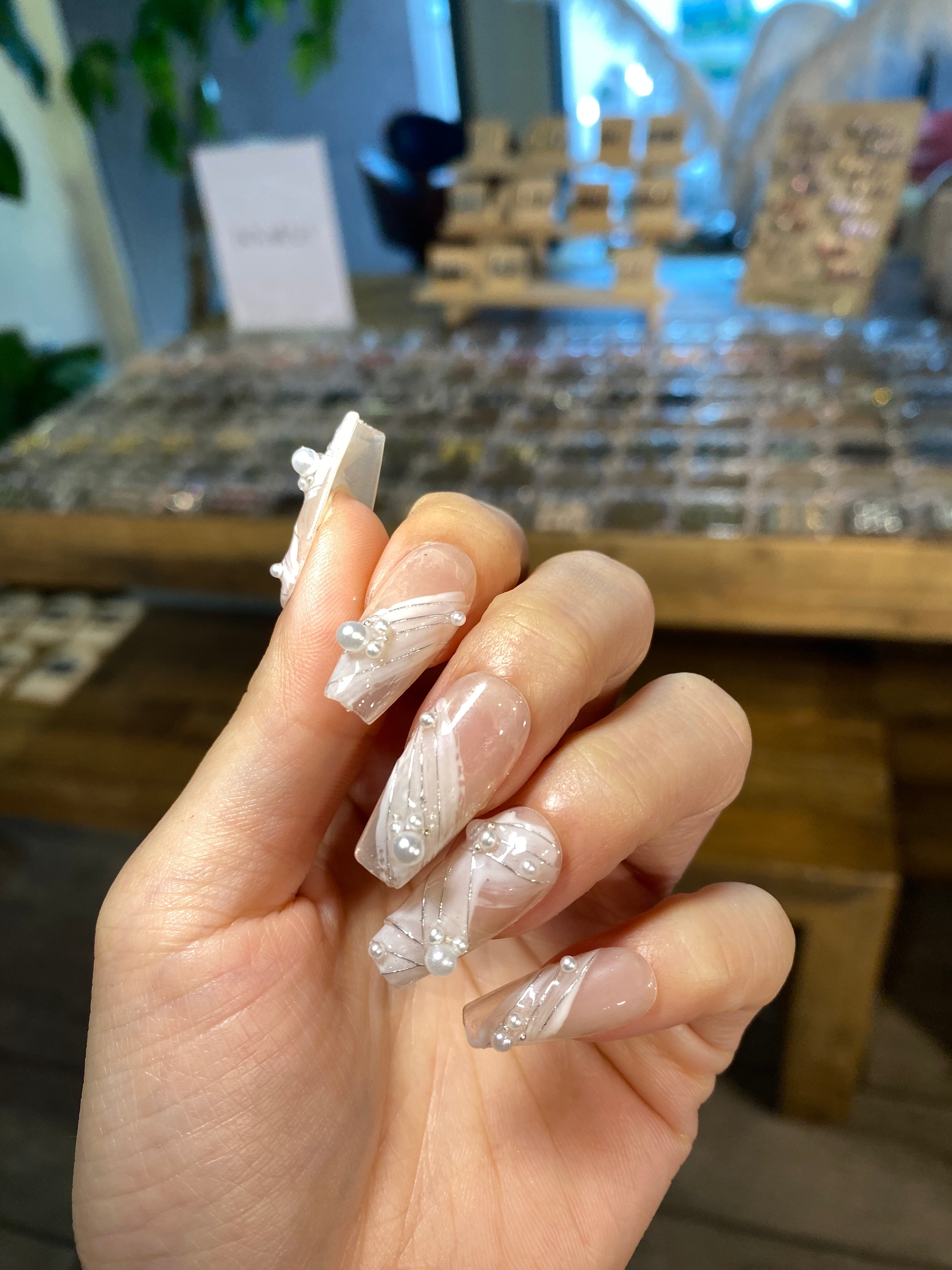 Mini Pearl Press On Nails