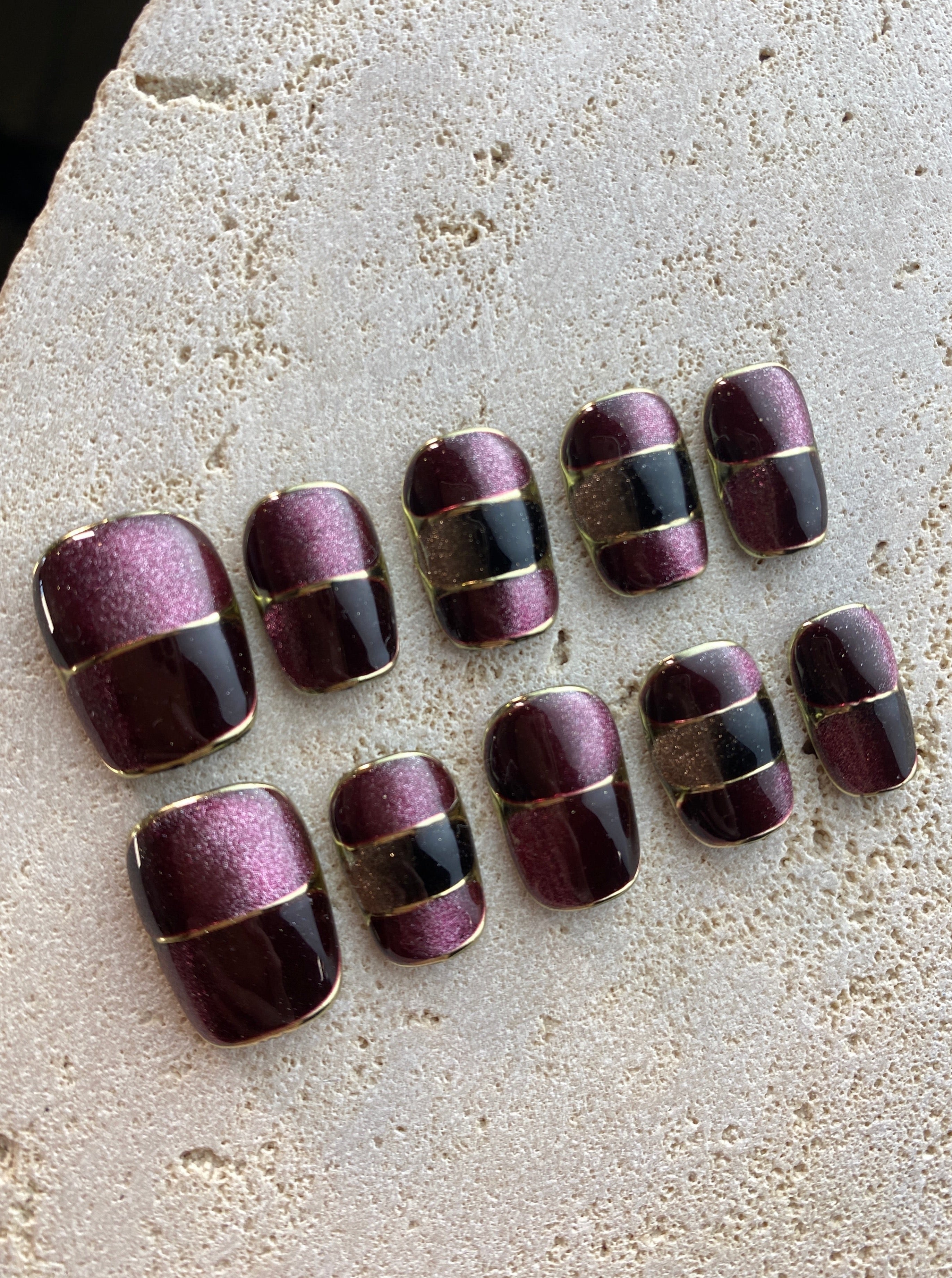 Egyptian Gem Press On Nails- Mauve