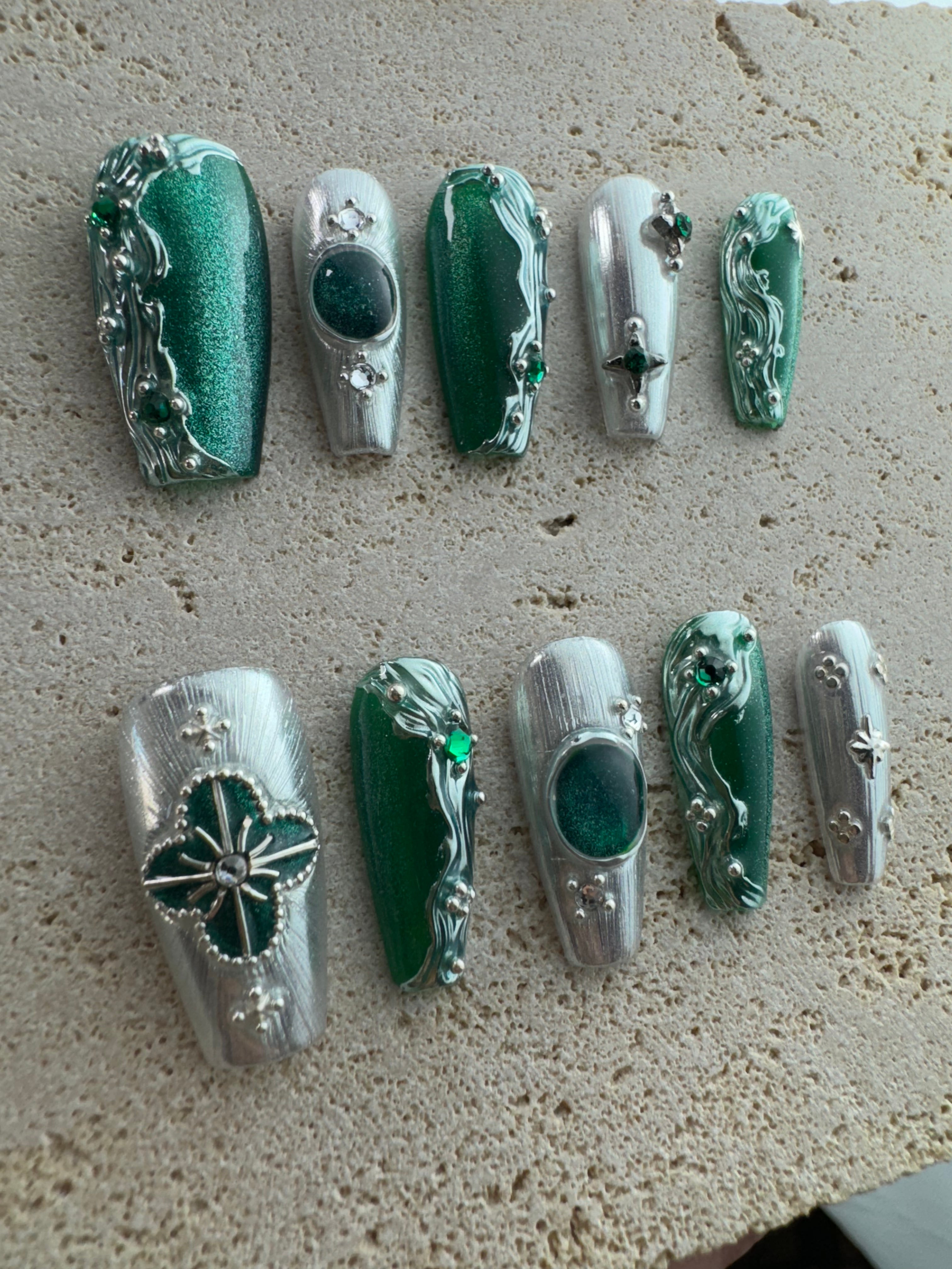 Emerald Press On Nails