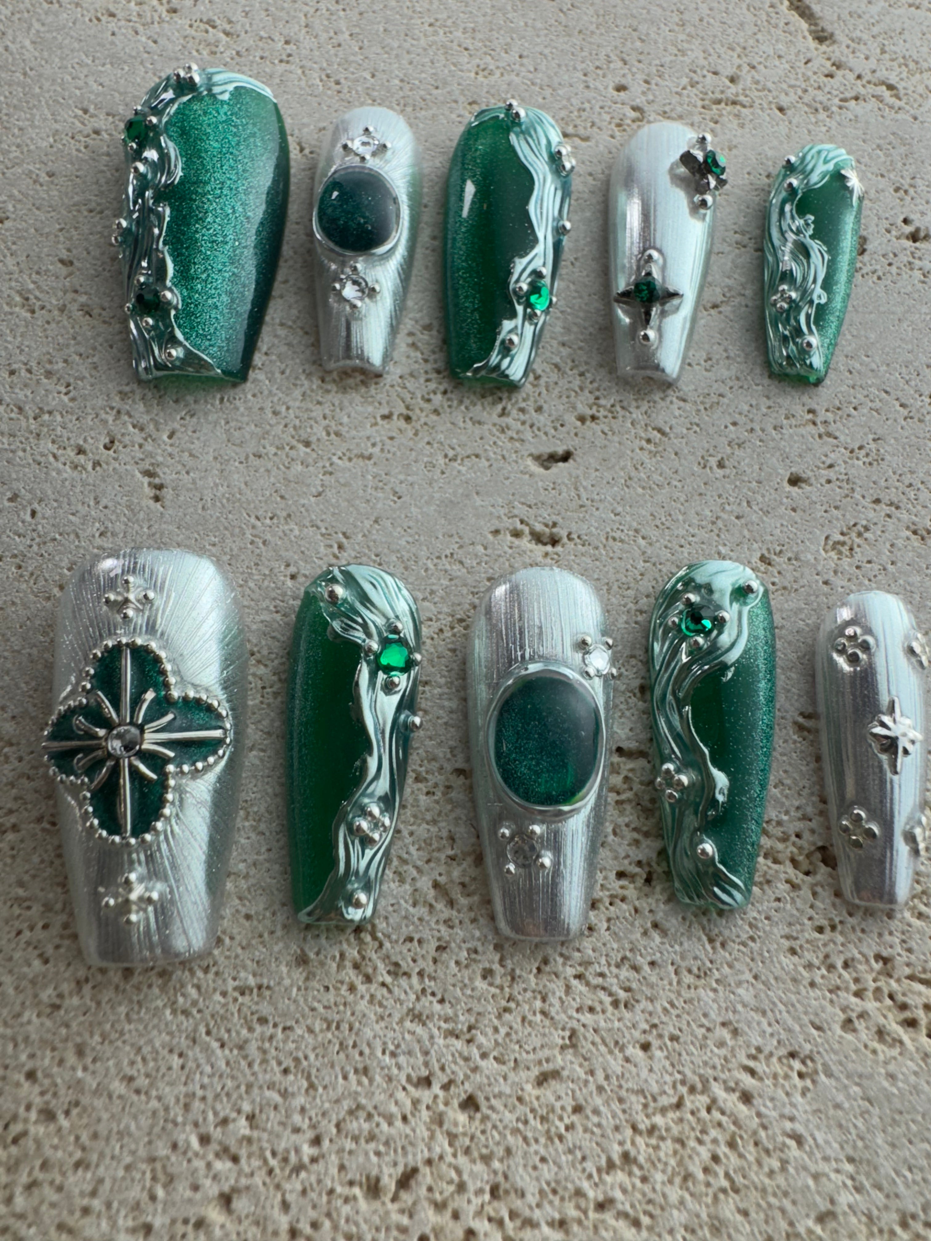 Emerald Press On Nails