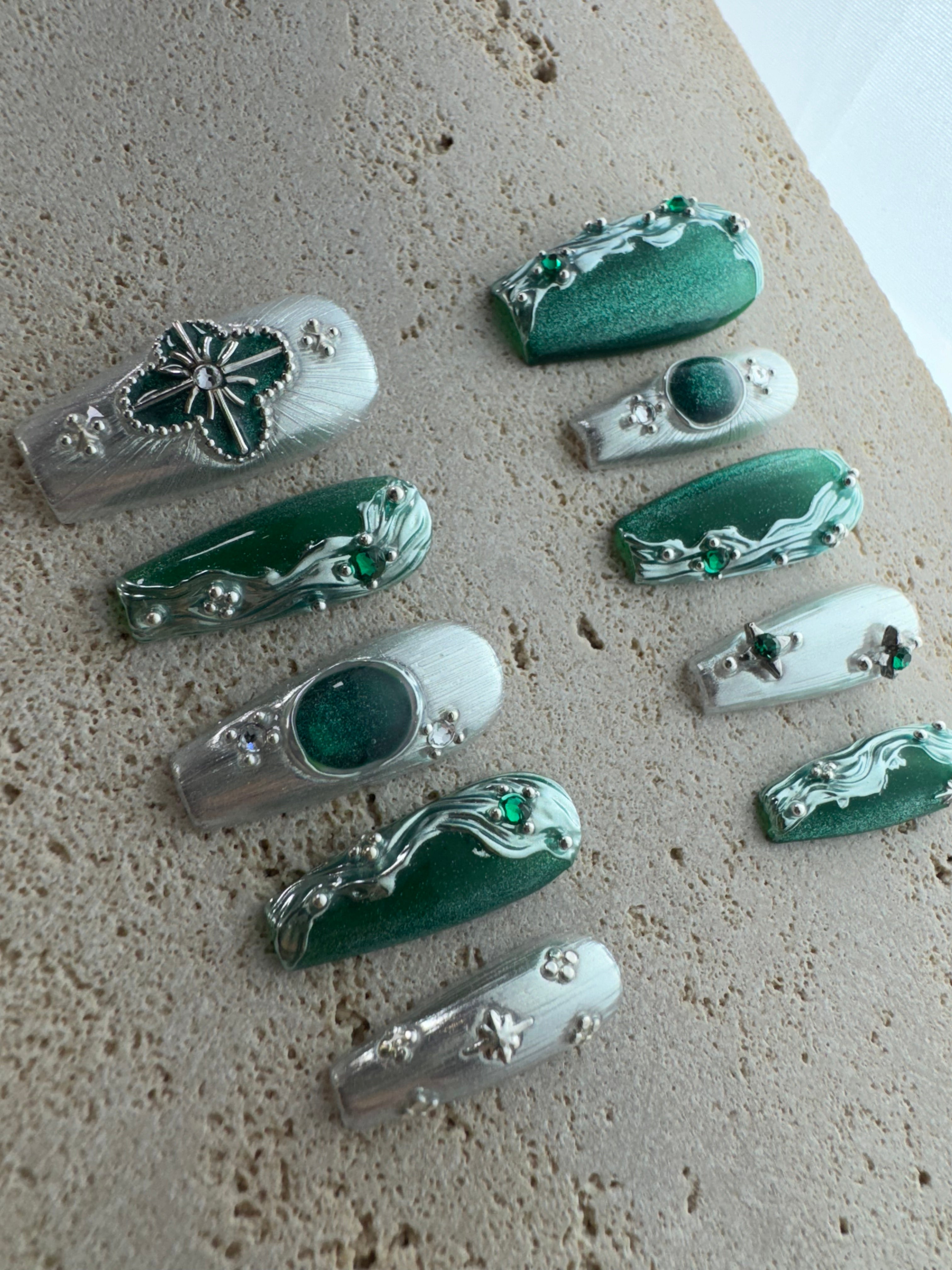 Emerald Press On Nails